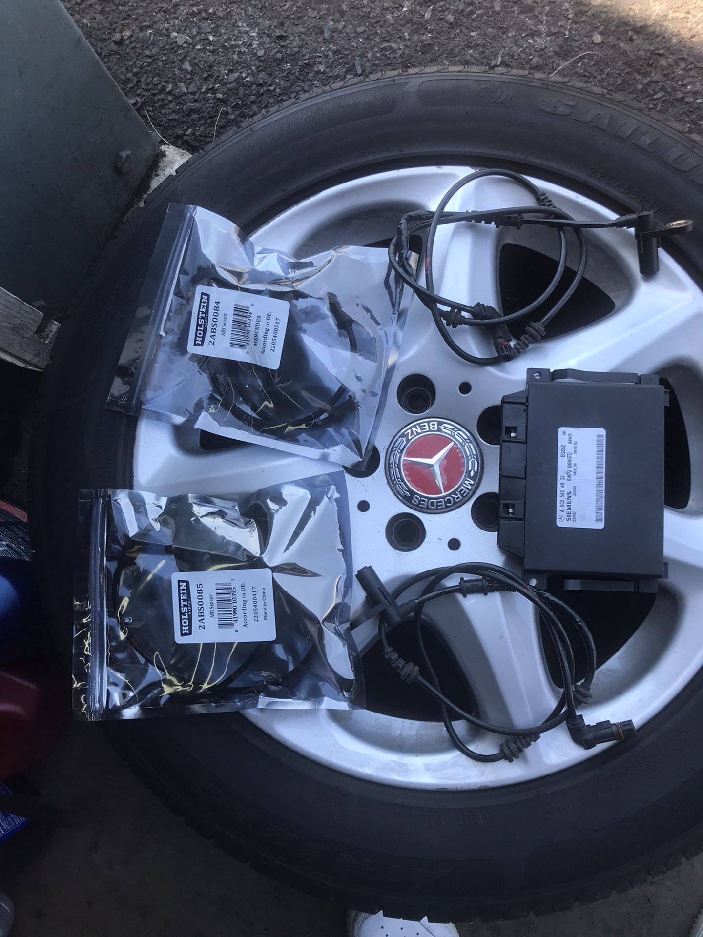 2005 S 430 Mercedez 4 Matic Front And Rear ABS Sensors Plus Transmission Module $100 For The Sensors And $250 for The Module