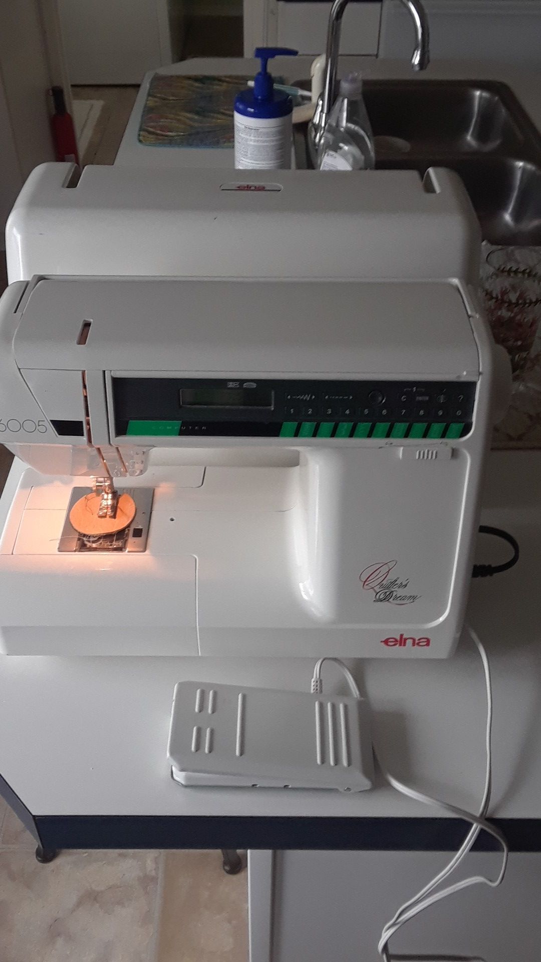 Elna 6005 Quilters Dream Computerized Sewing Machine XLNT