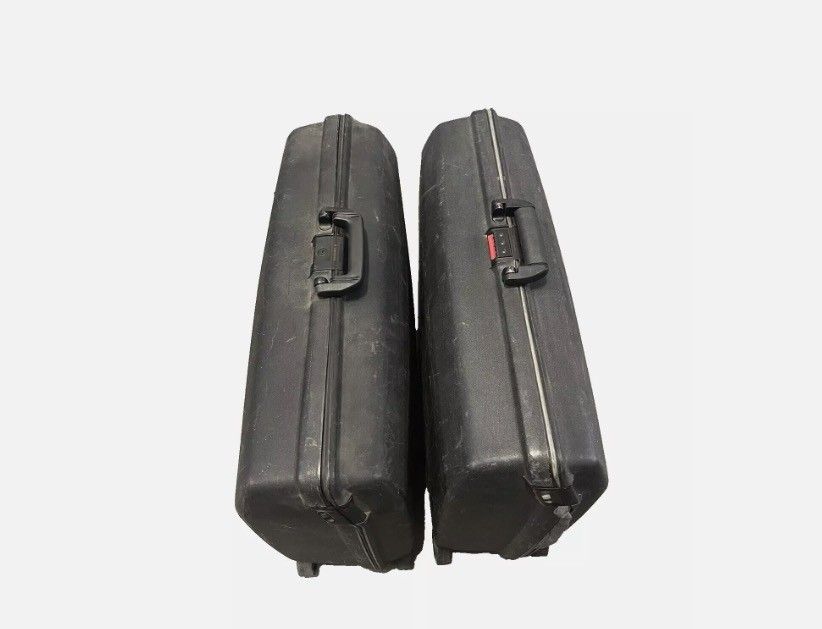Lot of 2: Samsonite 3 Point Latch Hard Shell Combo Locking Suitcases 
