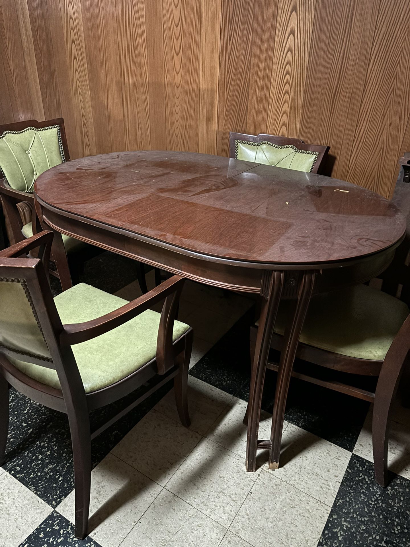 Antique Mahogany Dining  Table  And 4 Chairs 1 Leaf Mint Condition Set,  Moving Must Go!