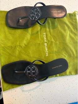 Brand new Tory Burch kitten heel women 8.5