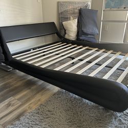 Bed Frame/Mattress