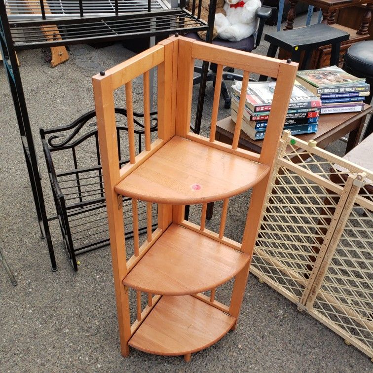 Foldable Corner Shelf