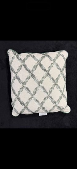 Ivy Pillow