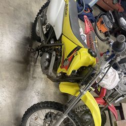 Suzuki 125 Honda 