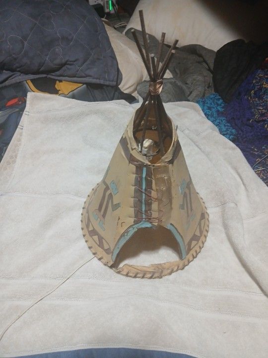 Teepee Lamp
