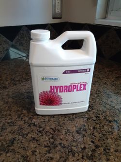 Botanicare Hydroplex Bloom Enhancer 1qt Size $10 Each Or All For 30