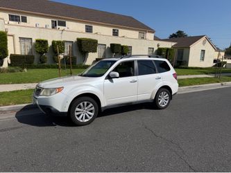 2011 SUBARU FORESTER LIMITED