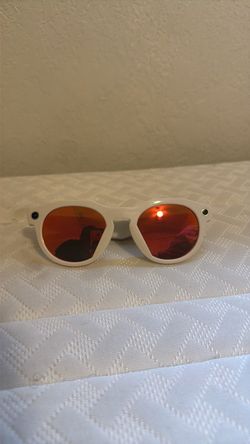 Oakley Meta HSTN Smart Glasses – White/R