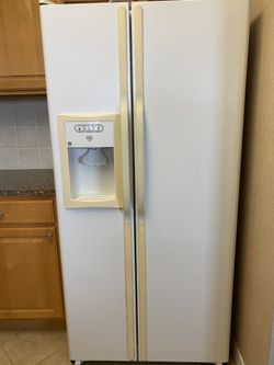 Appliance set- Fridge, dishwasher, oven