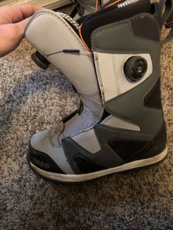 32 brand snowboard boots size 9.5