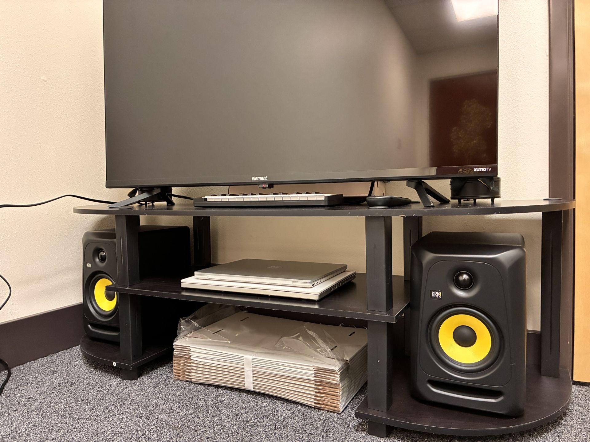 KRK5 Music Monitor Pair EXCELENT 
