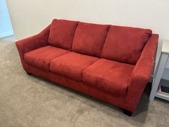 Pullout Couch/ Sleeper Sofa