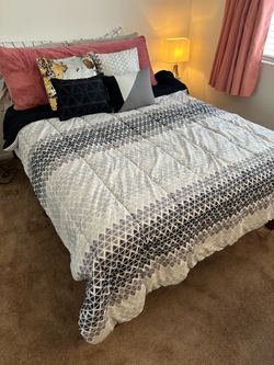 Like New Full sized Zenus mattress, Walnut Bed frame, White and Gray Geometric Comforter