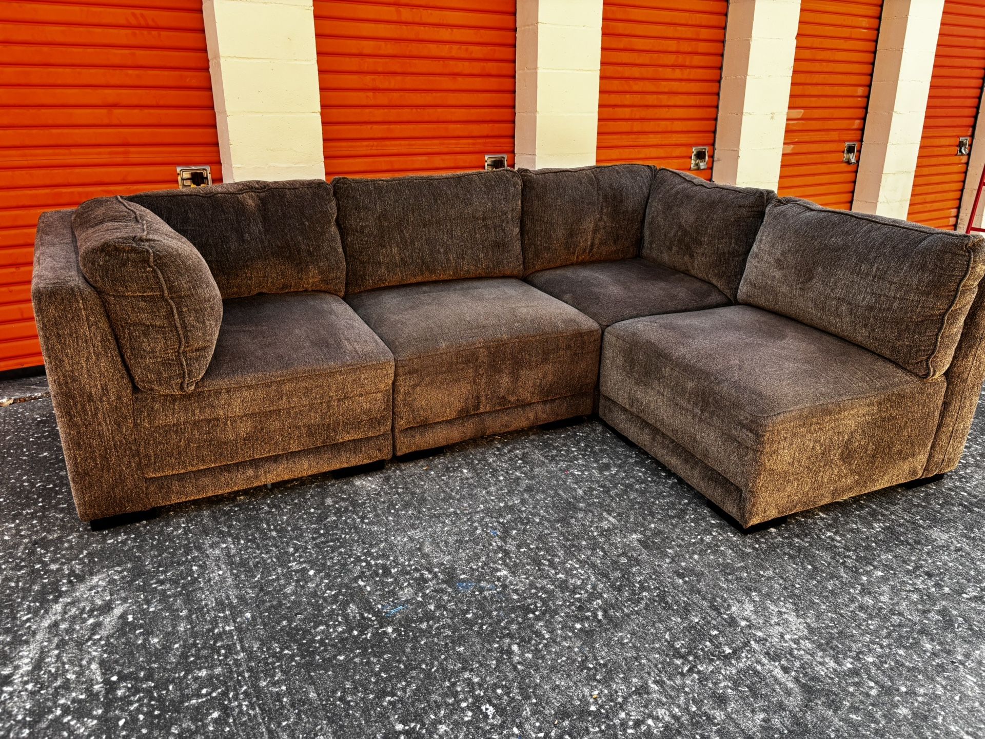Beautiful Multi Layout Sectional Couch. Delivery Available! No scams, no deposits.