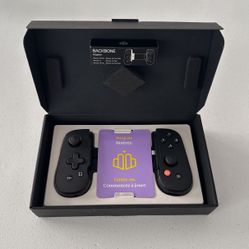 Backbone- Like New For iPhone Lightning Plug 