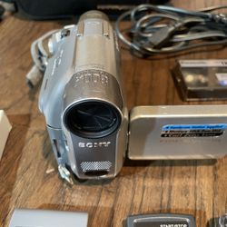 Sony MiniDV  Handycam Recorder DCR-HC32