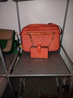 New Tangerine Michael Kors Crossbody With Wallet
