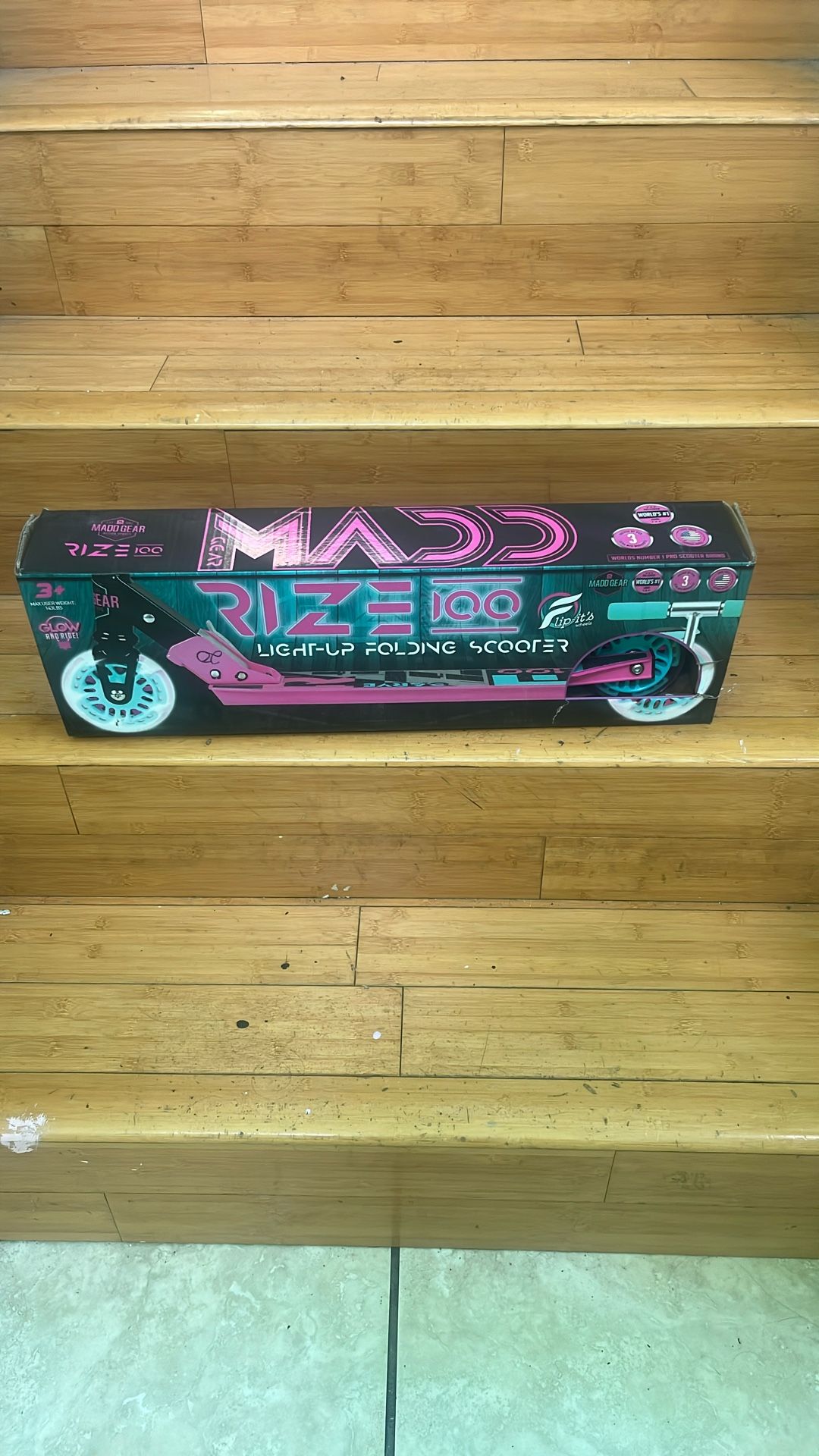 MADD Gear Scooter 