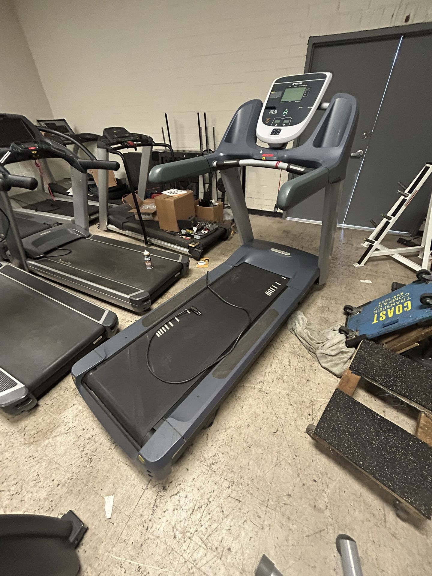 Precor Trm833. Treadmill