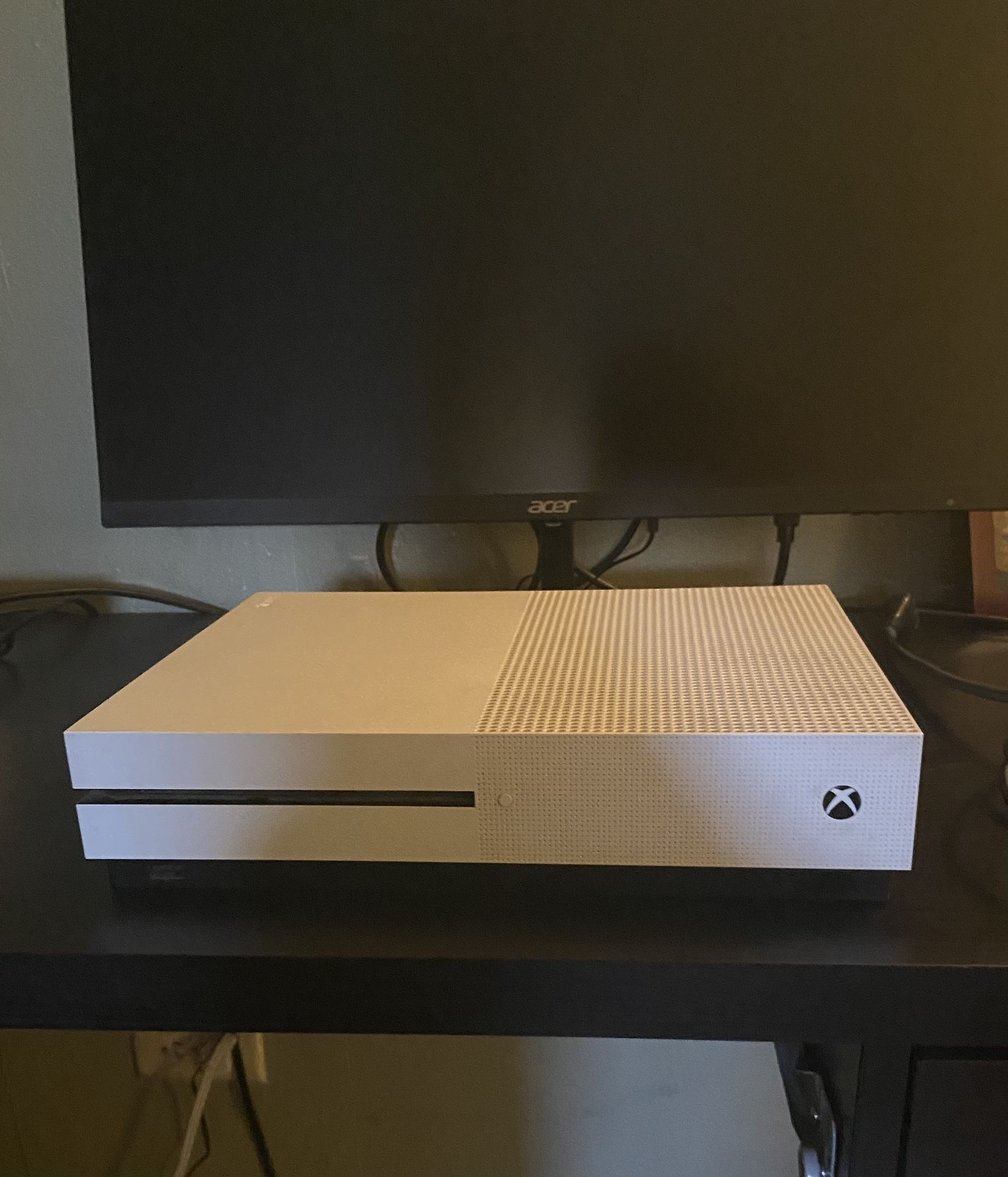 Xbox One S
