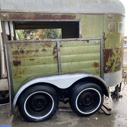 Horse Trailer 