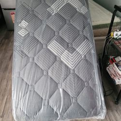 Twin Size Oasis Thermal Comfort Europillow Top 12in 