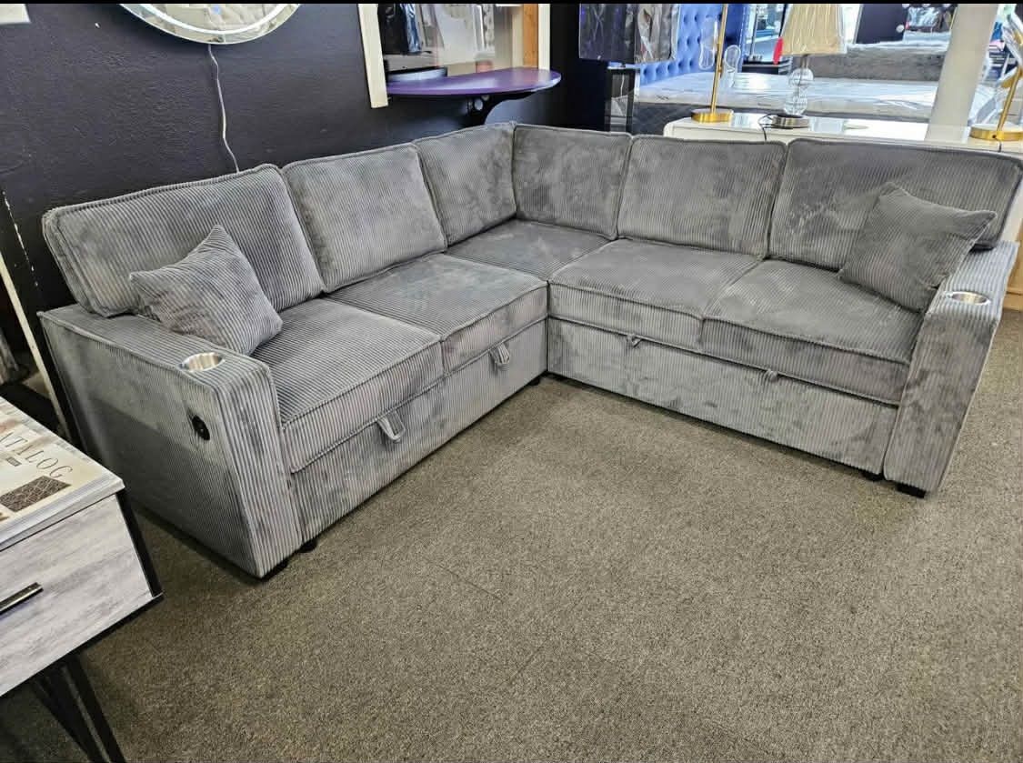 New 90x90 Sleeper Sectional Couch With Storage With USB / Free Delivery 