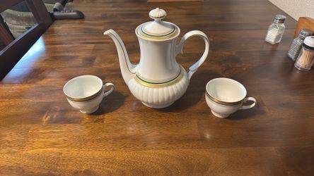 Mitterteich Bavaria coffee pot with two cups