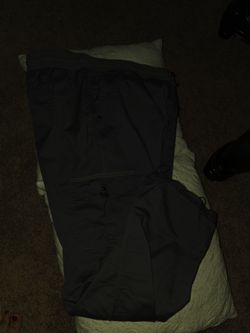 Brand like New, these Beyond Scrubs medical pantsDark Gray Cargo Pants SizeXl