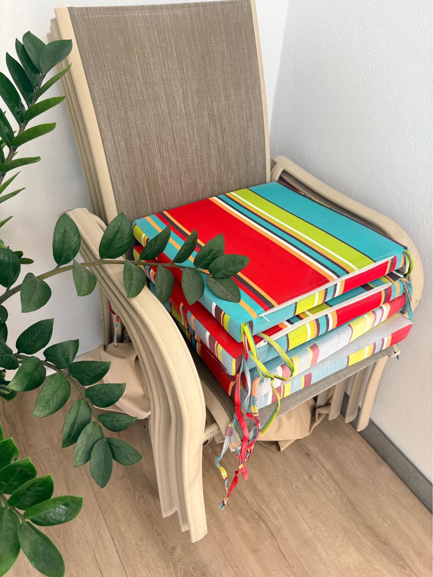 Balcony pool chair with pillow. Set of 4