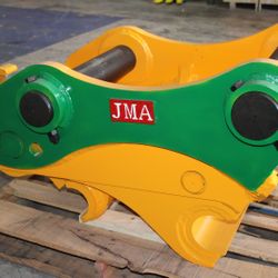 Excavator Caterpillar CAT-345 Hydraulic Quick Coupler. Pin:100-105 mm. It Fit Machine 35-45 tons.