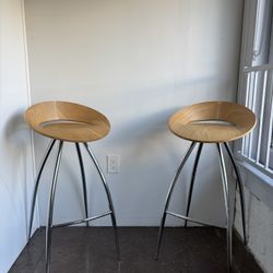 High Stools