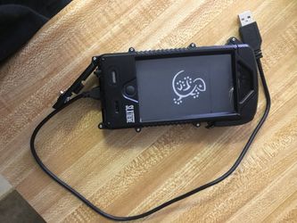 Iphone 5 se solar charger or battery pack charger