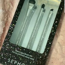 Sephora Starry Eyed Brush Set, 3 Brushes, Shadow, Crease & Angled Liner, NEW BOX