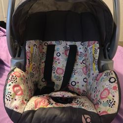 Baby Girl Car seat 