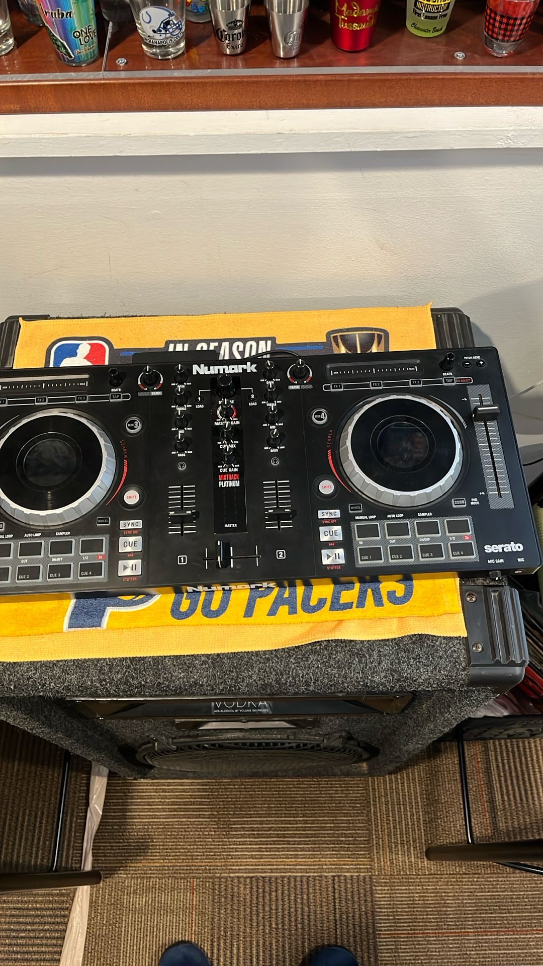 Numark Mixtrack Platinum