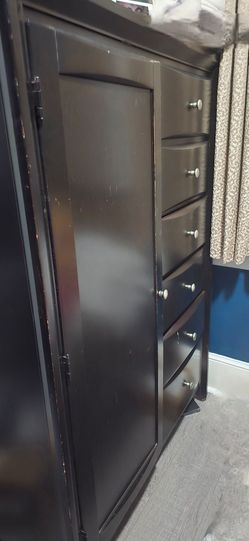 Dresser $60