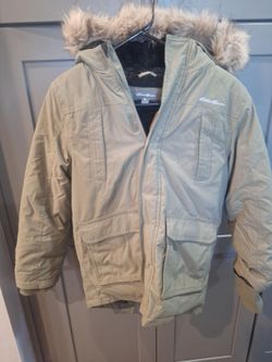 Eddie Bauer Parka coat  with Faux Fur Hood youth small size 7/8