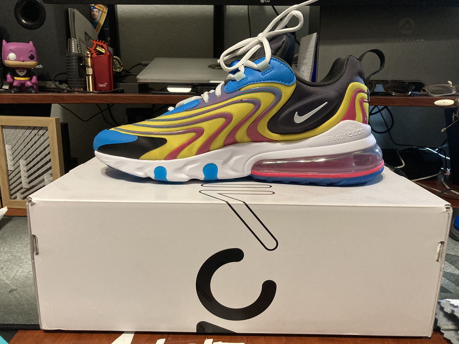 Air Max 270 REACT ENG || MENS SZ 11.5