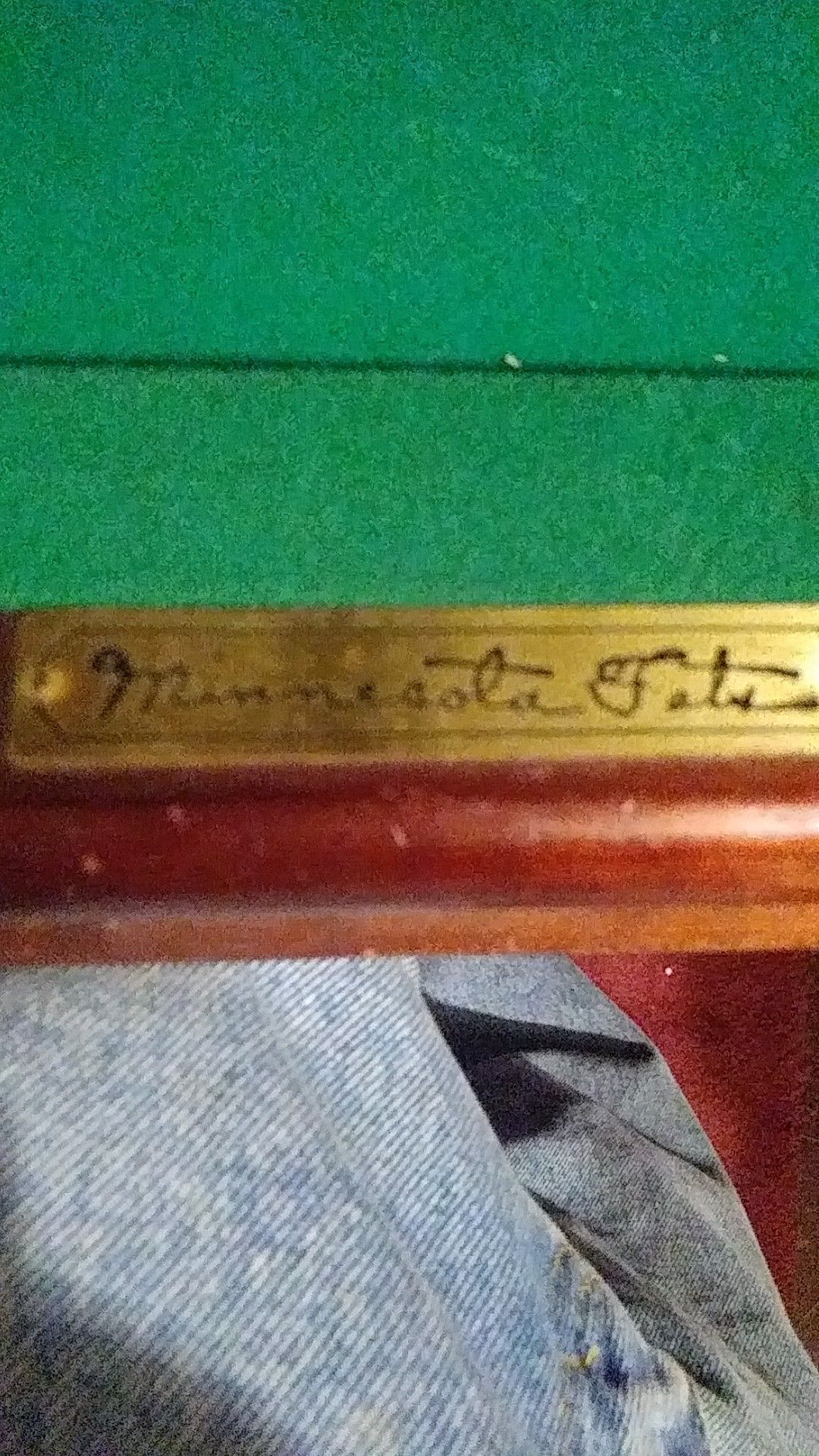 Minnesota Fats pool table small