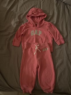 Baby Gap Sweater And Pants Set