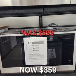 2.1 cu. ft. 30 in. Width PrintProof Stainless
Steel 1,050-Watt Smart Over-the-Range
Microwave Oven