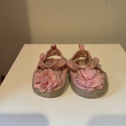 Baby girl shoes 2c