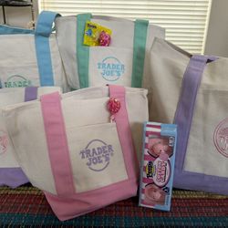 Trader Joe’s Spring Tote Collection