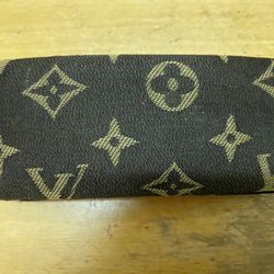 Genuine Louis Vuitton Sunglasses Case W/o Glasses