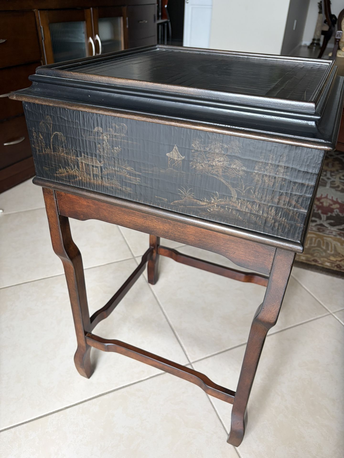 Ethan Allen Accent Table