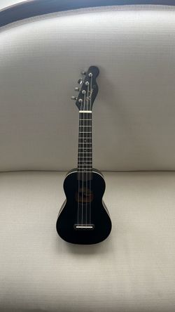 Fender Black Soprano Ukulele