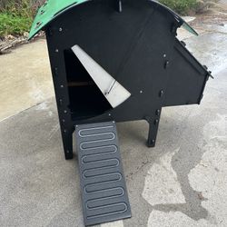 Nestera lodge chicken coop 