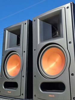 Klipsch Reference Bookshelf Speakers RB-61II(LIKE NEW CLEAN)